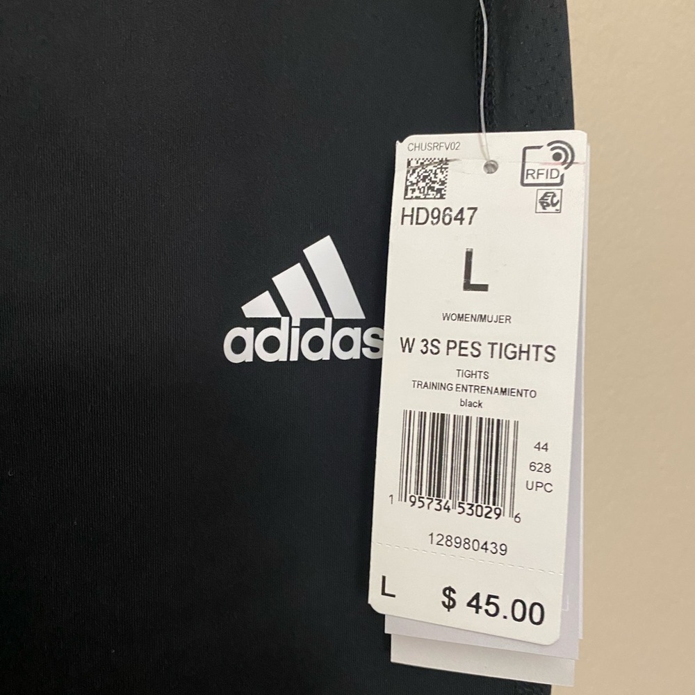 COPY - Adidas leggings.